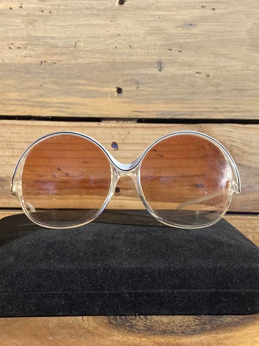 Vintage 1980s Round Ultra Light Oversize Sunglasses - Picture 1 of 2